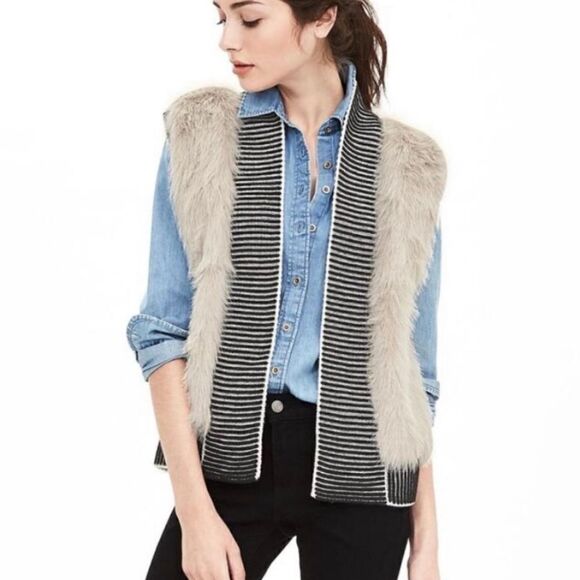 Banana Republic Faux Fur Extra Fine  Merino Wool Vest XS Cozycore Penny Lane - Picture 1 of 12